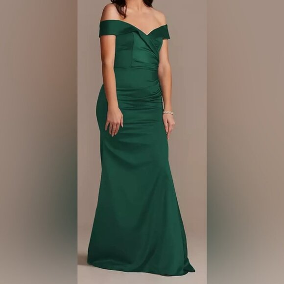 NWT GALINA SIGNATURE Satin Off-the-Shoulder Mermaid Juniper Green‎ Size 10 - Picture 14 of 16